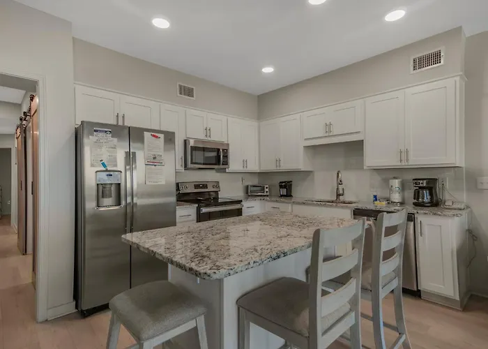 Sea Glass 304 By Collection Apartment